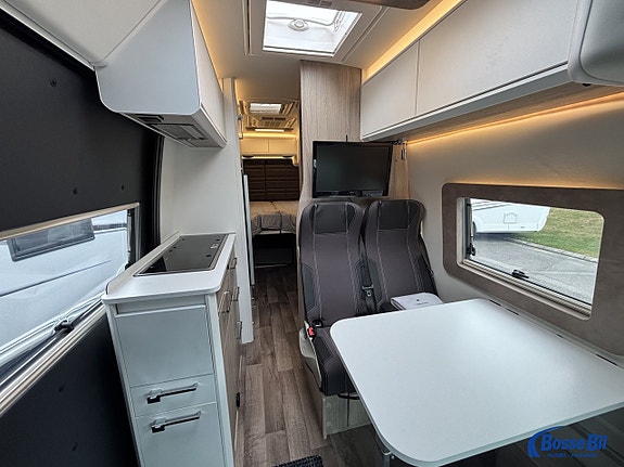 Kabe Van CRV 690 LB * AC * Litium * Solceller * 11 of 21