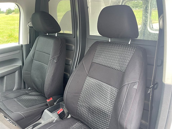 Volkswagen Caddy 8 of 15