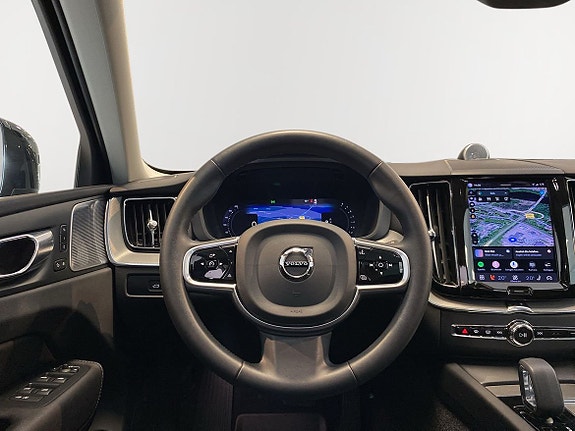 Volvo XC60 11 of 19