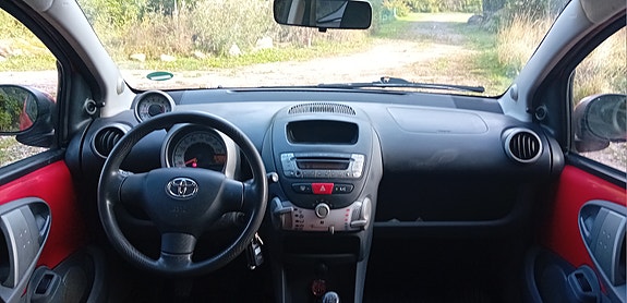 Toyota Aygo 4 of 5