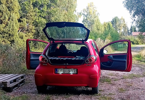 Toyota Aygo 3 of 5