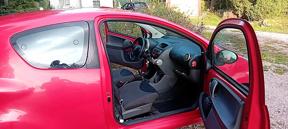 Toyota Aygo 2 of 5