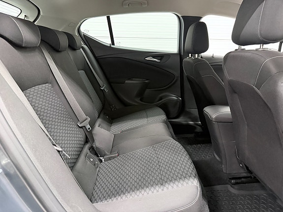 Opel Astra 16 of 16