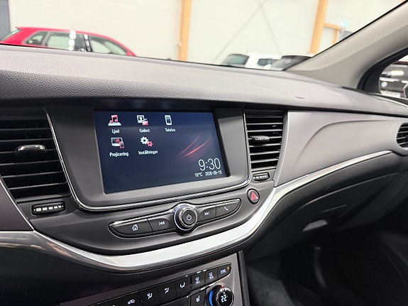 Opel Astra 12 of 16