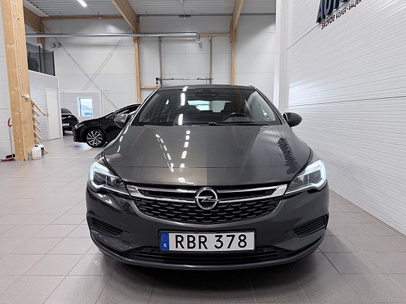 Opel Astra 2 of 16