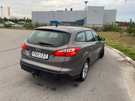 Ford Focus 3 of 9