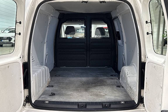 Volkswagen Caddy Maxi 23 of 24