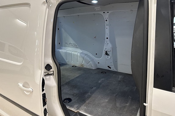 Volkswagen Caddy Maxi 21 of 24