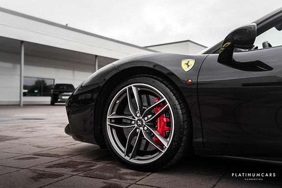Ferrari 488 24 of 24