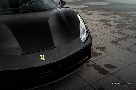 Ferrari 488 20 of 24
