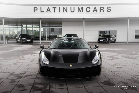 Ferrari 488 3 of 24