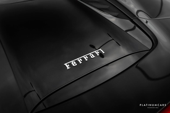 Ferrari 488 22 of 24