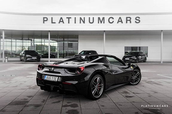 Ferrari 488 2 of 24