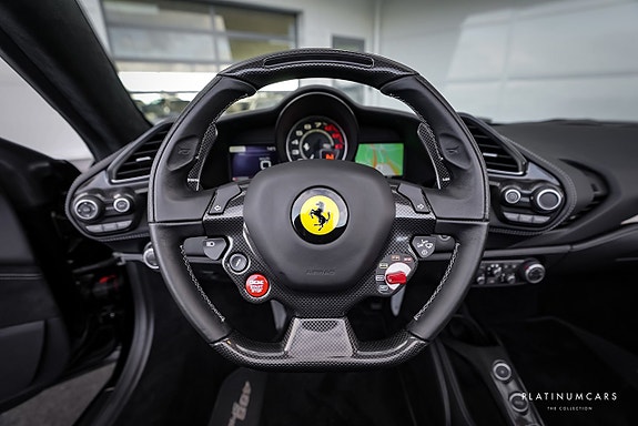 Ferrari 488 8 of 24