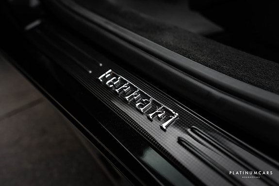 Ferrari 488 17 of 24