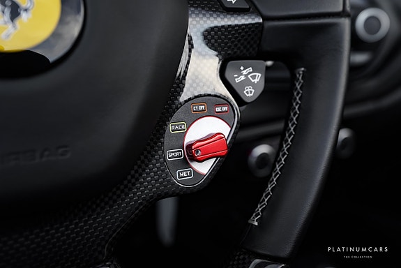 Ferrari 488 14 of 24
