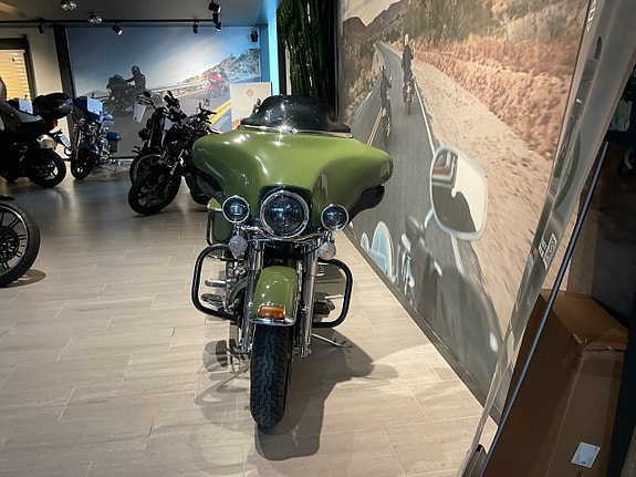 Harley-Davidson Electra Glide Ultra 5 of 8