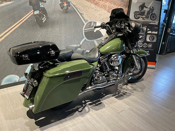 Harley-Davidson Electra Glide Ultra 8 of 8