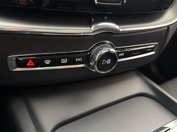 Volvo XC60 29 of 30