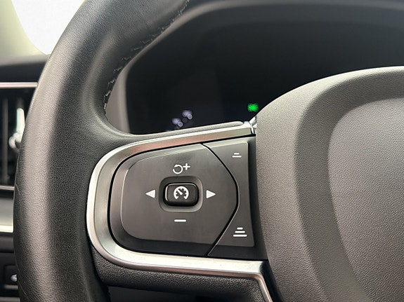 Volvo XC60 19 of 30