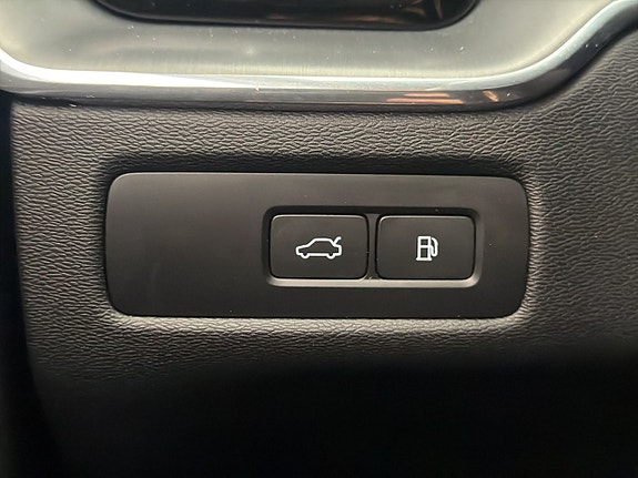 Volvo XC60 27 of 30