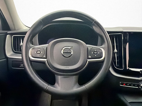 Volvo XC60 17 of 30