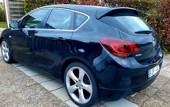 Opel Astra 4 of 4