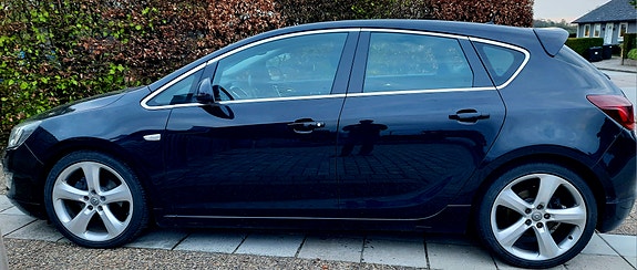 Opel Astra 3 of 4