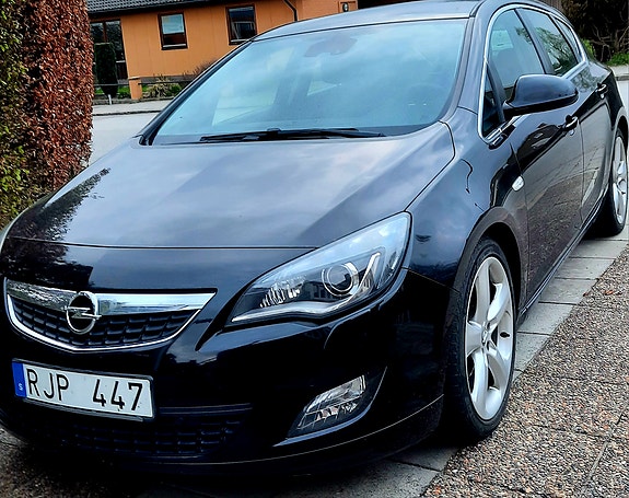 Opel Astra 2 of 4