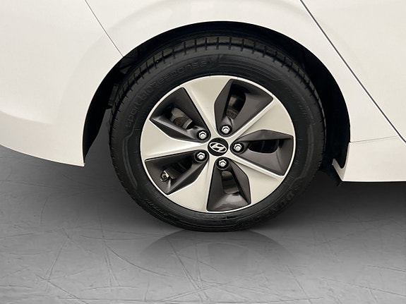 Hyundai IONIQ 30 of 30