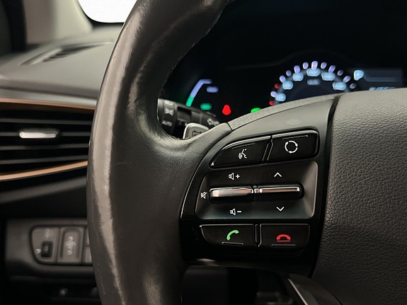 Hyundai IONIQ 15 of 30