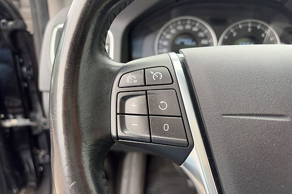 Volvo V60 16 of 25