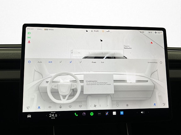 Tesla Model Y 20 of 30