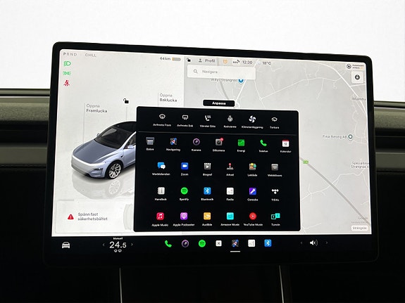 Tesla Model Y 19 of 30