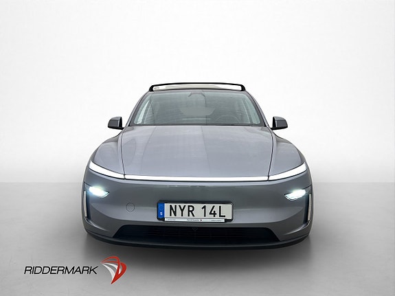 Tesla Model Y 3 of 30