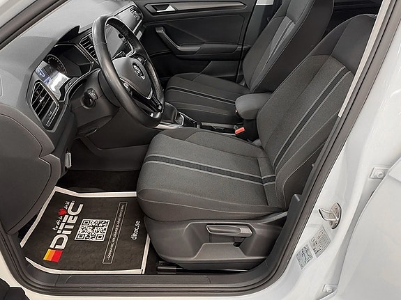 Volkswagen T-Roc 7 of 14