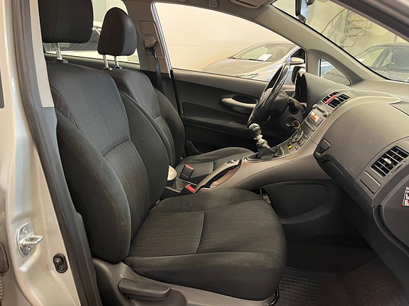 Toyota Auris 9 of 10