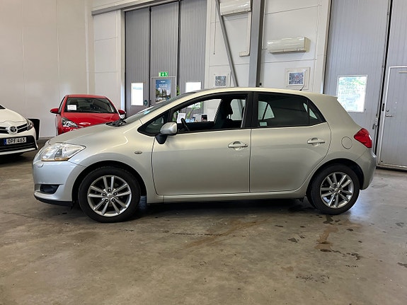 Toyota Auris 4 of 10