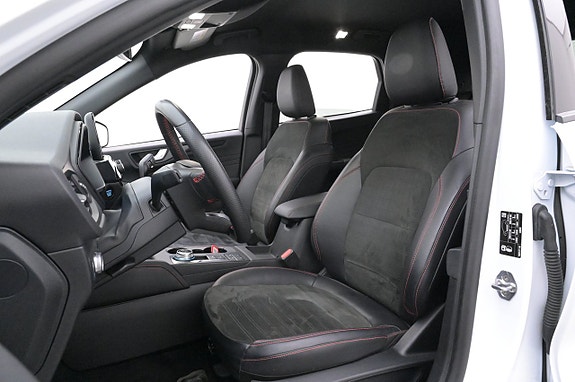Ford Kuga 9 of 27