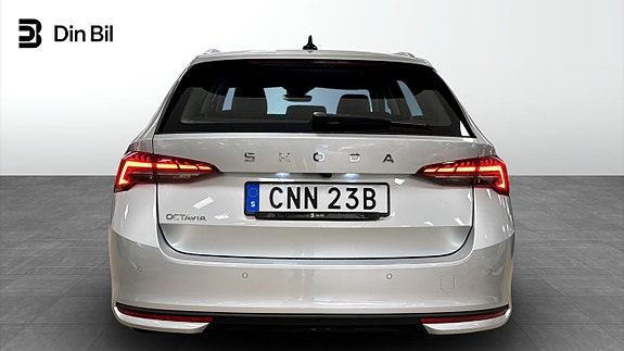 Skoda Octavia 5 of 12