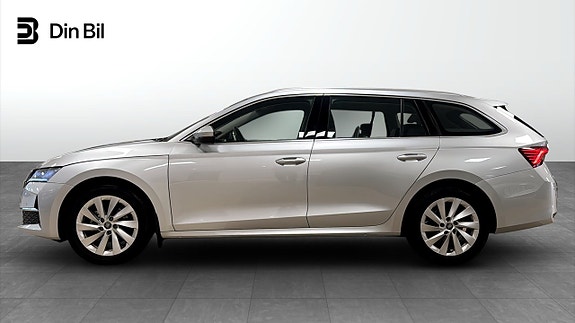 Skoda Octavia 2 of 12