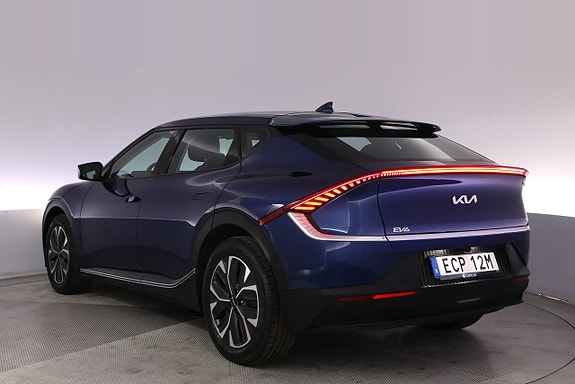 Kia EV6 4 of 27
