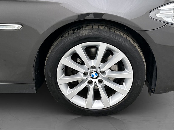 BMW 520d 10 of 30