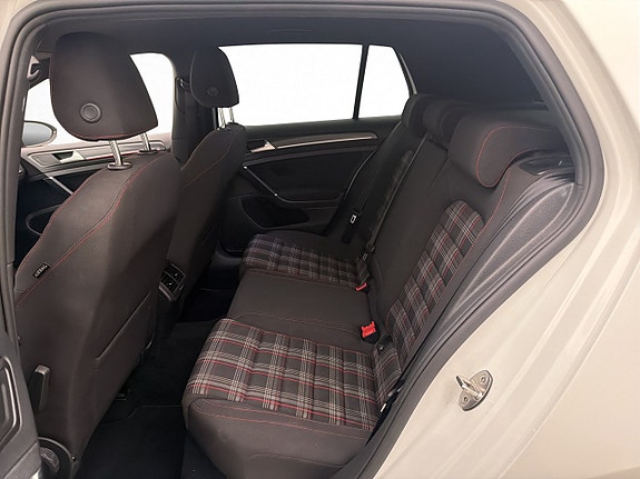 Volkswagen Golf I 26 of 30
