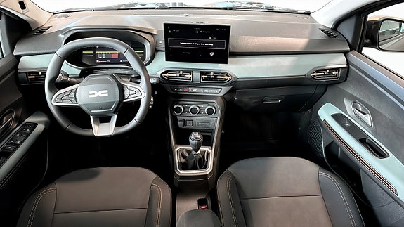 Dacia Sandero 4 of 10