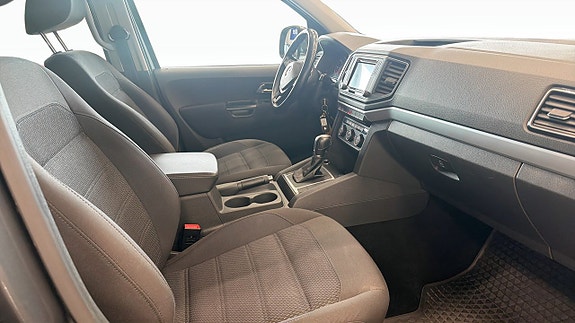 Volkswagen Amarok 3 of 11