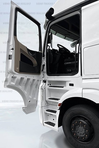 Mercedes-Benz Actros 2546 LS 6x2/2 Pusher 7 of 15