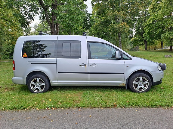 Volkswagen Caddy Maxi 3 of 12
