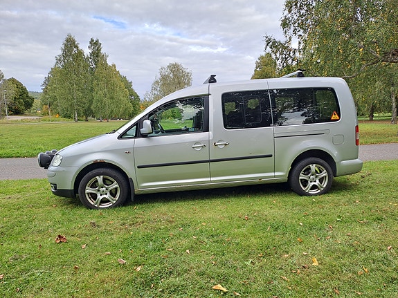 Volkswagen Caddy Maxi 5 of 12