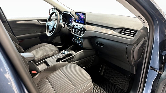 Ford Kuga 3 of 16